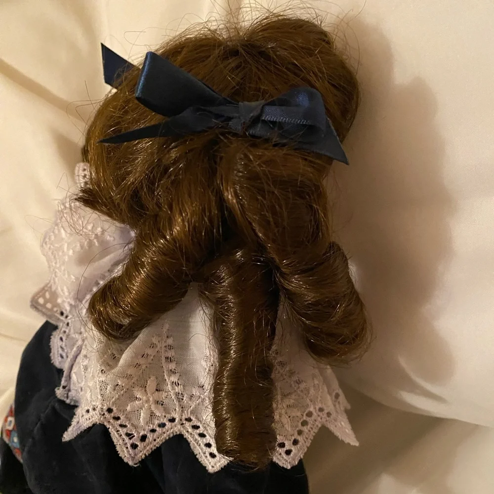 Bundle of 2 Vintage Brinn’s Porcelain Dolls